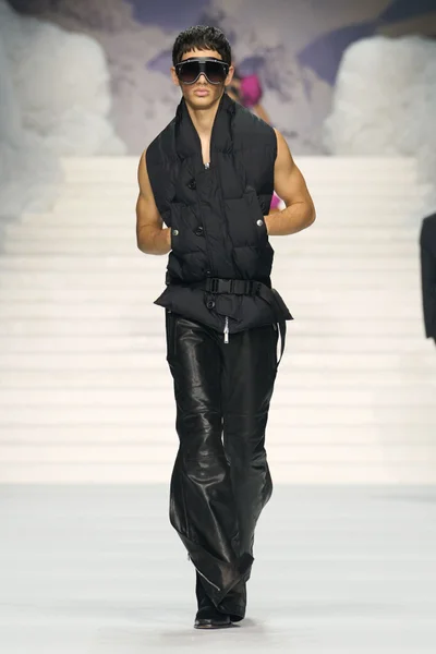 Look 40